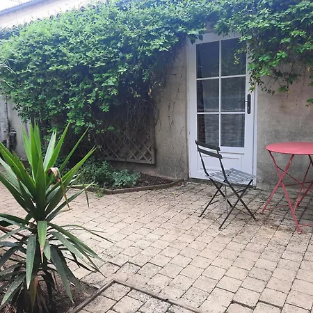 Le Clos Du Coteau Bed & Breakfast Saint-Martin-la-Pallu